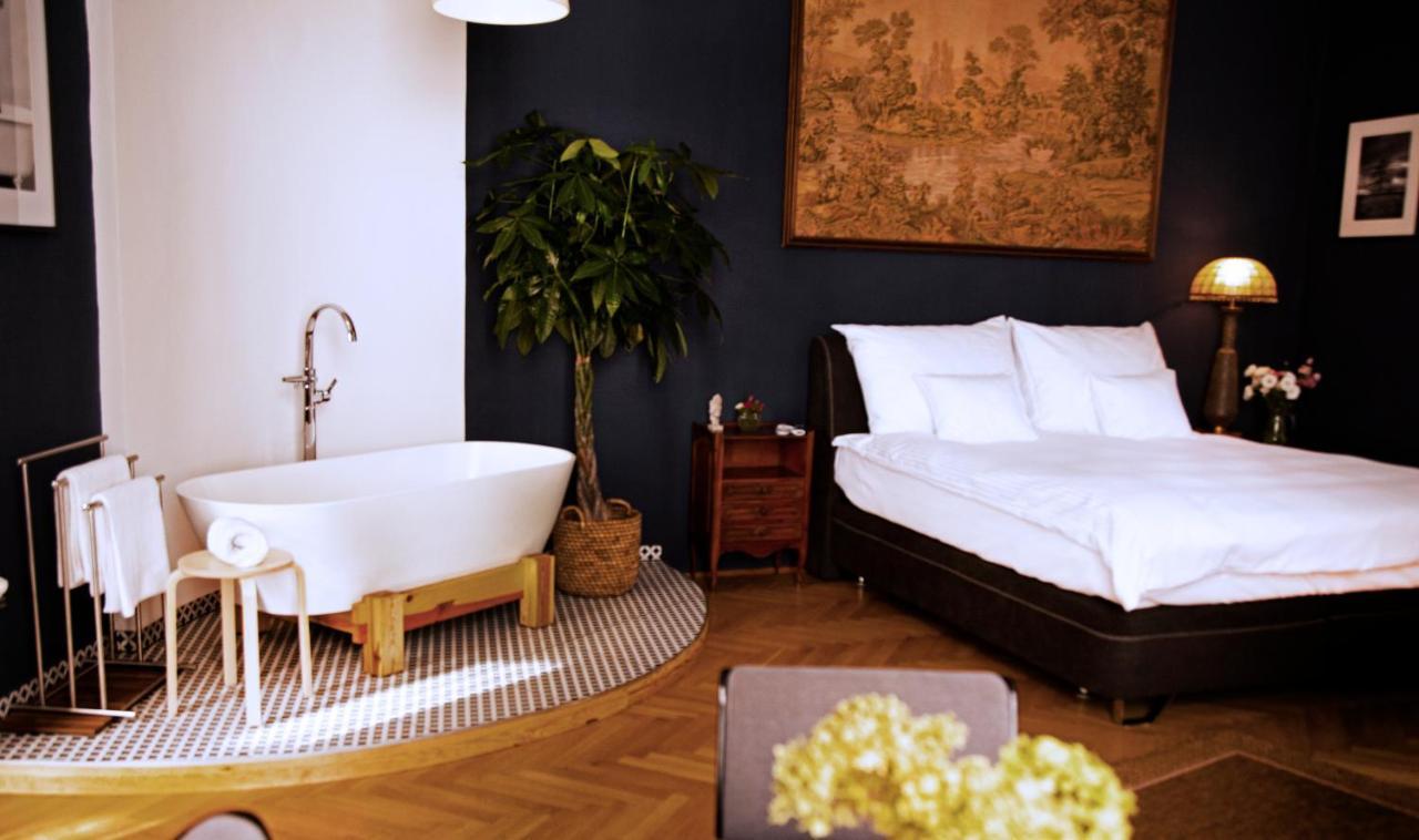 Rudi Es Ficko Lakosztaly Apartment Szeged Luaran gambar